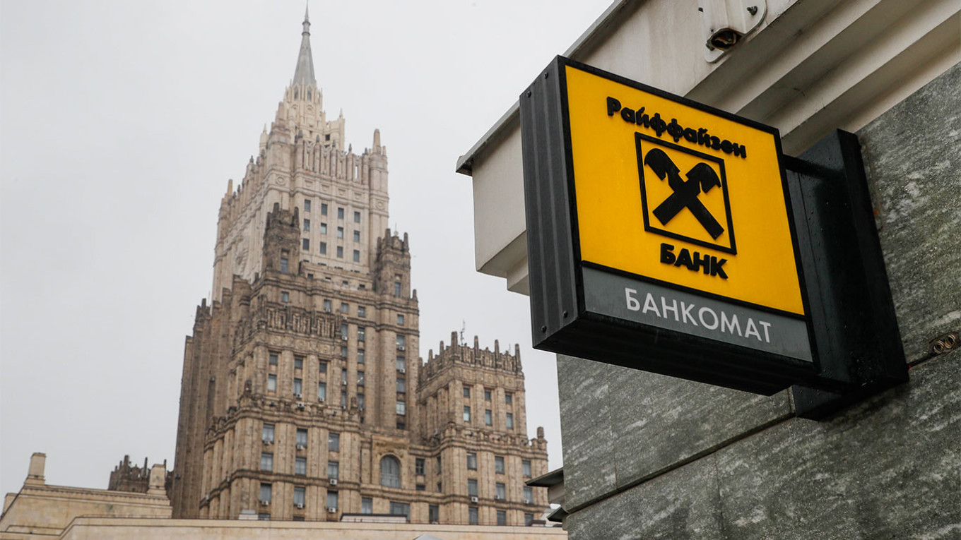 Avrupa bankaları Rusya'daki kârlarını üçe katladı