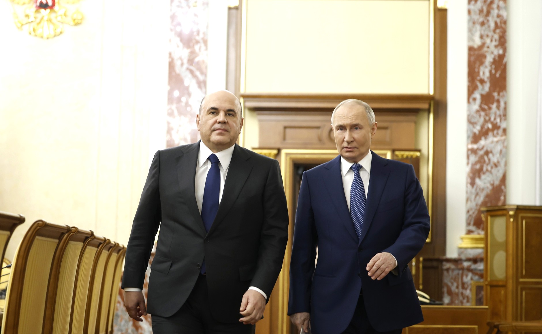 Putin'den yemin ve istifa öncesi hükümetle son toplantı 