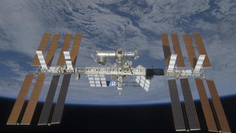 Uzayda iki alarm: 'Hava sızıntısı' ve uydu çarpışması 