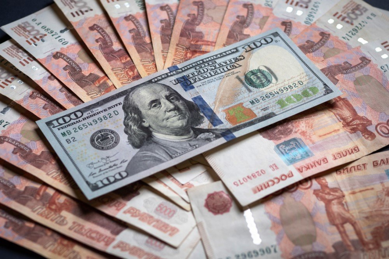 Döviz satma kuralı uzatılmazsa dolar kaç ruble olur? 
