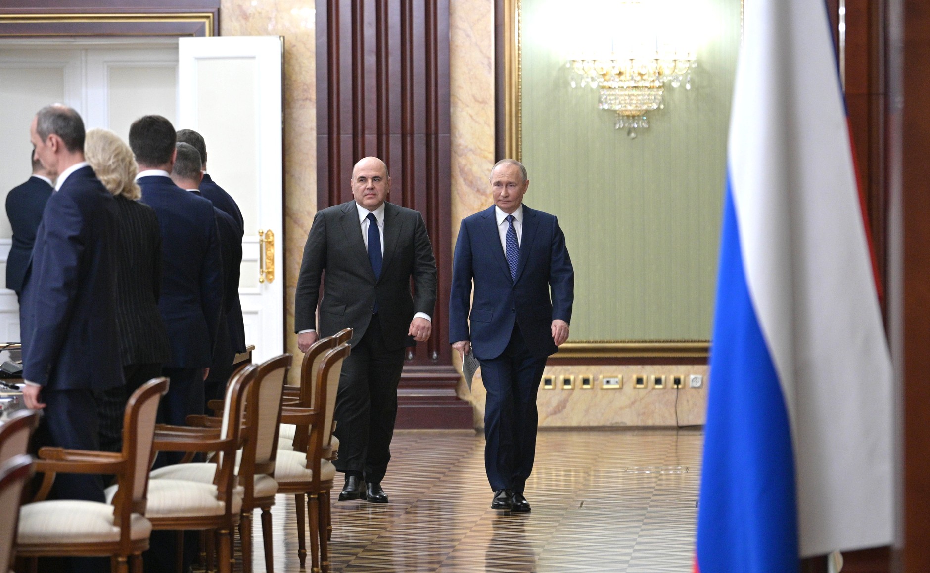 Duma Putin'in tavsiyesine uydu: Mişustin yine başbakan