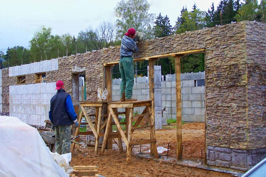 Rusya'da halk kendi evini inşa ediyor: Rekor kırıldı